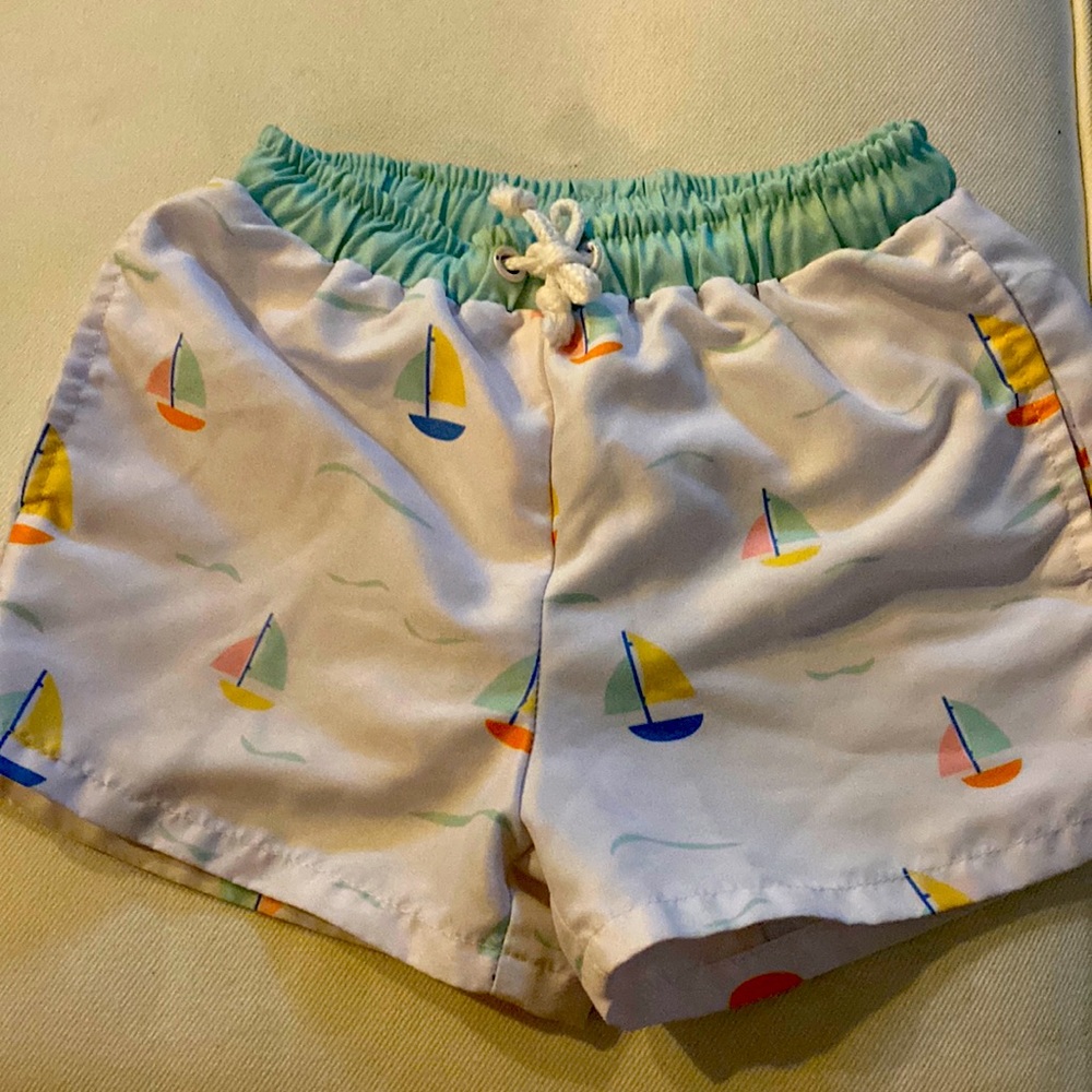 Little English 2T swim trunks